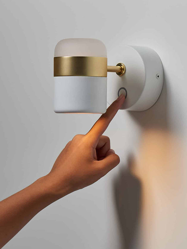 Ling Wall Light