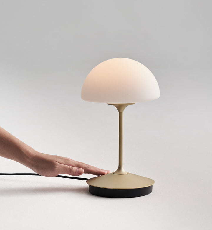 Pensee Table Lamp