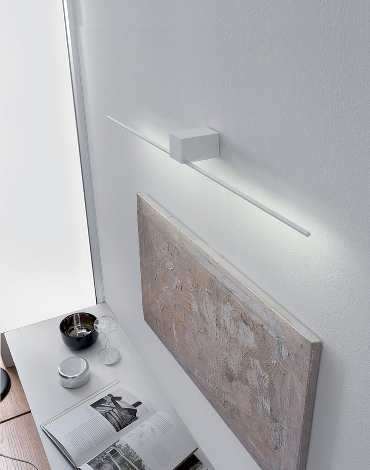 Orizzonte Linear Wall Lamp