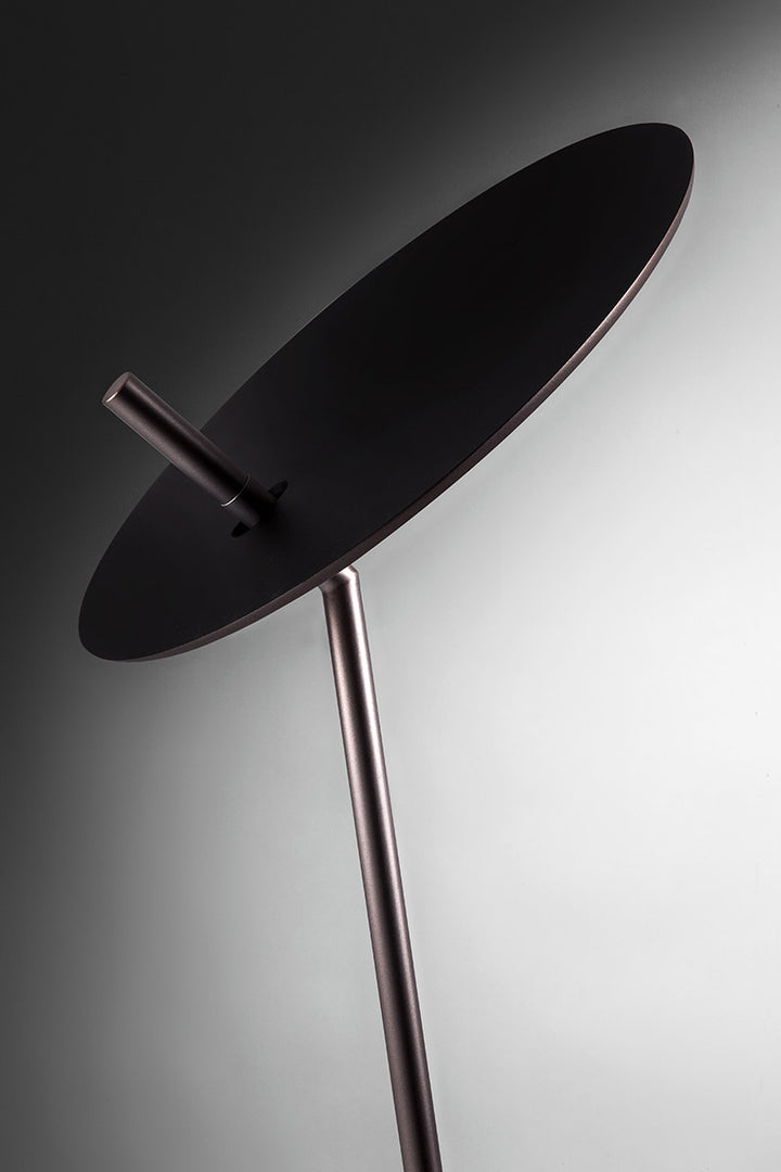 Lua Floor Lamp