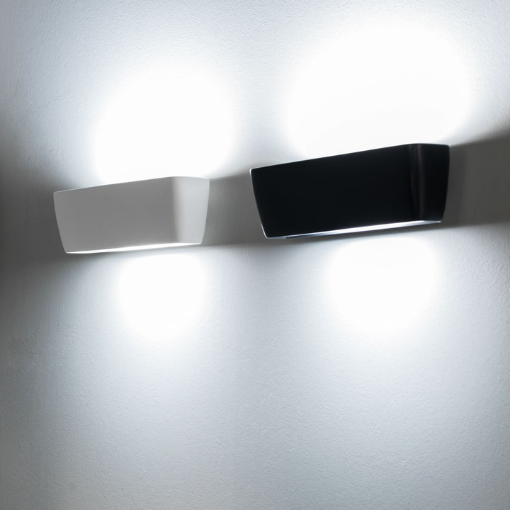 Flaca Wall Light